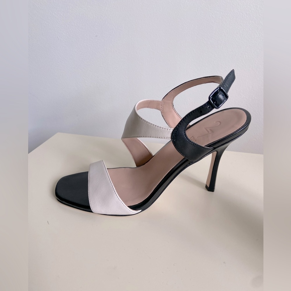Naturalizer sandals